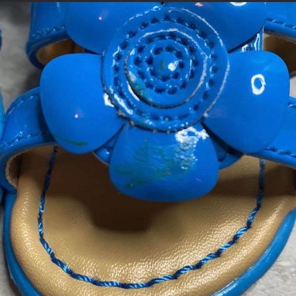 2 pairs of Infant shoes - Picture 12 of 13